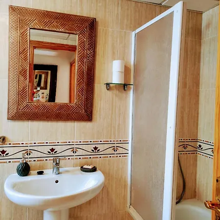 Апартаменти Burriana Playa Нерха
